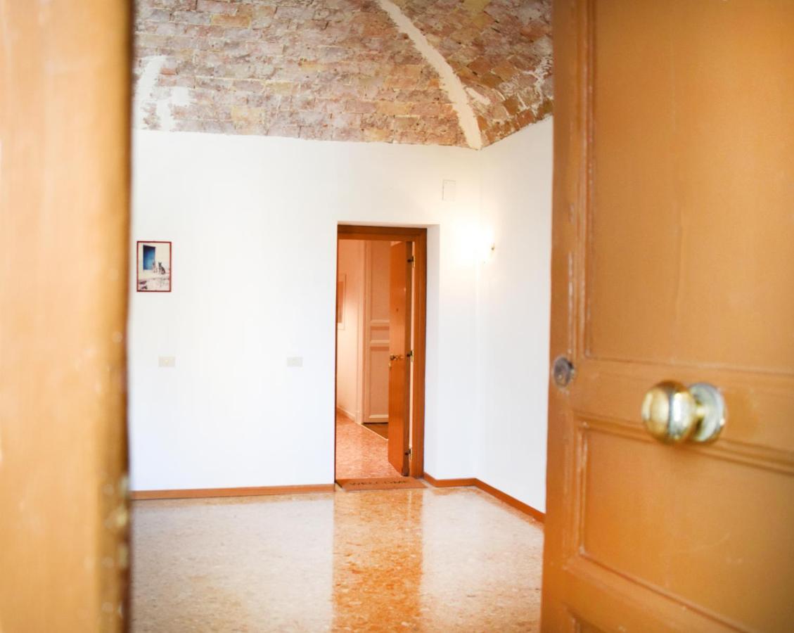 Apartamento Porta Vicari With View In Downtown Palermo Exterior foto